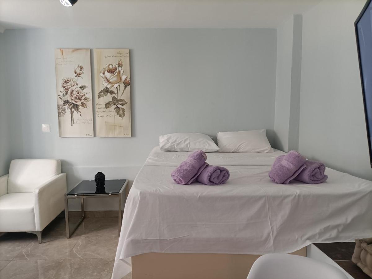 Cozy Studio Apartment เอเธนส์ ภายนอก รูปภาพ
