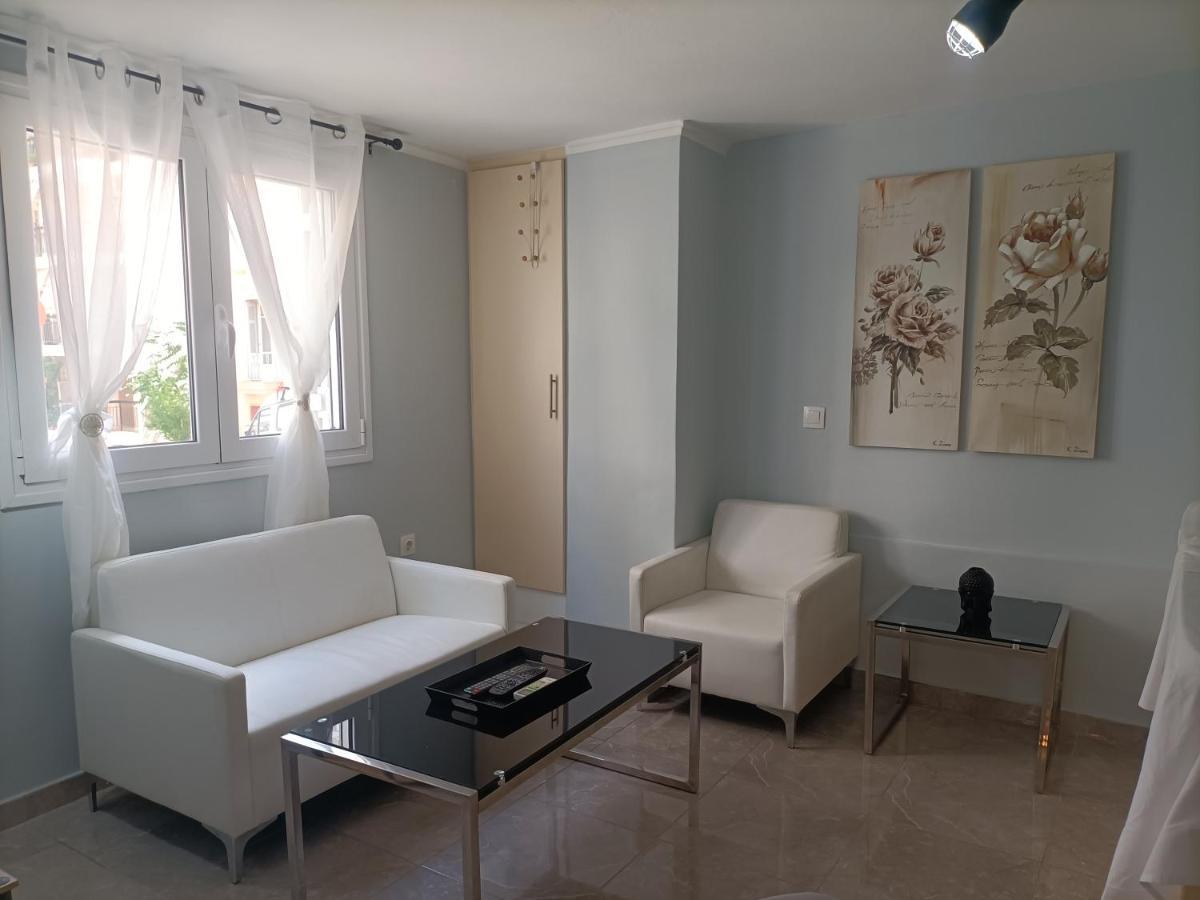 Cozy Studio Apartment เอเธนส์ ภายนอก รูปภาพ