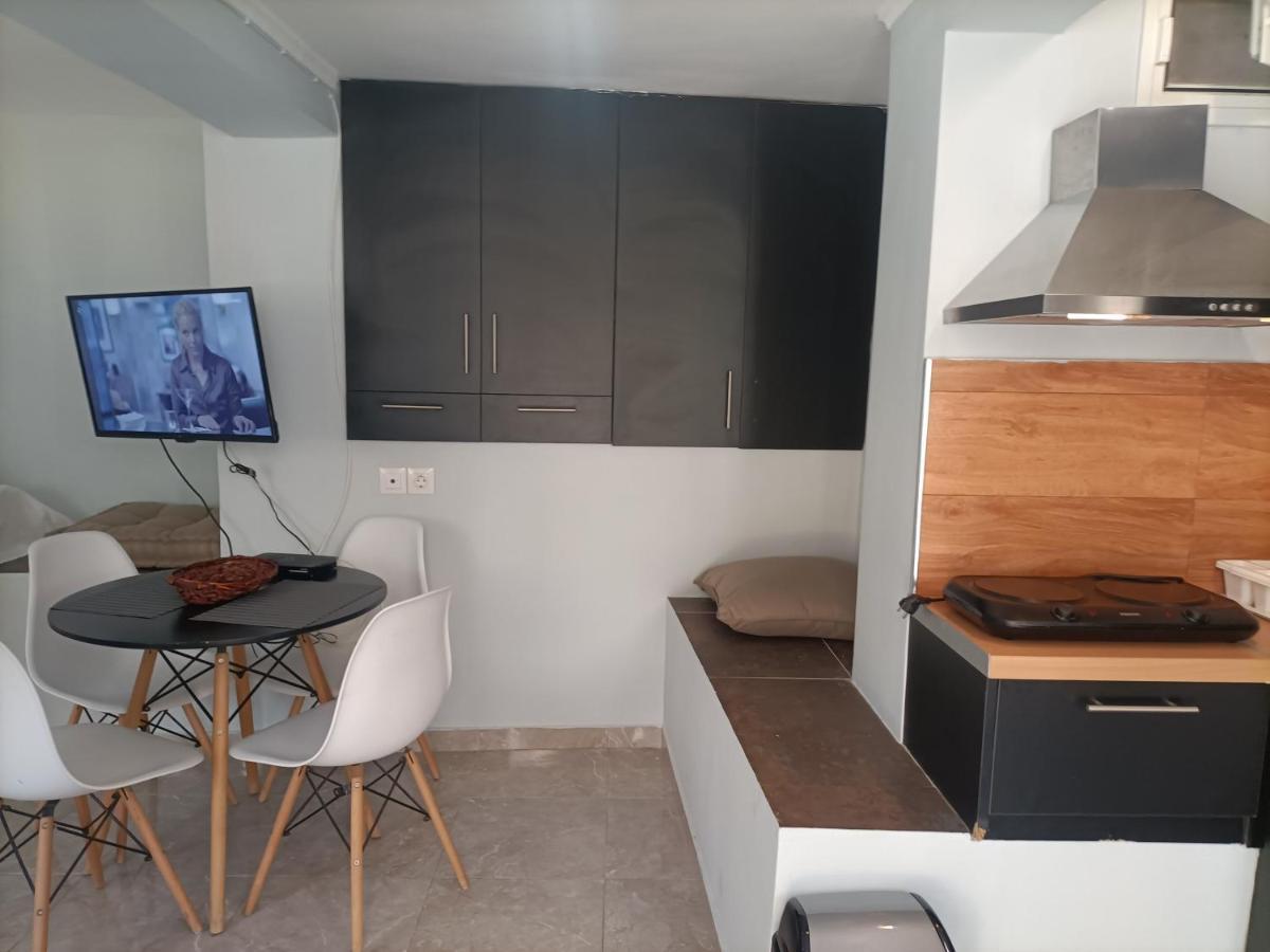 Cozy Studio Apartment เอเธนส์ ภายนอก รูปภาพ