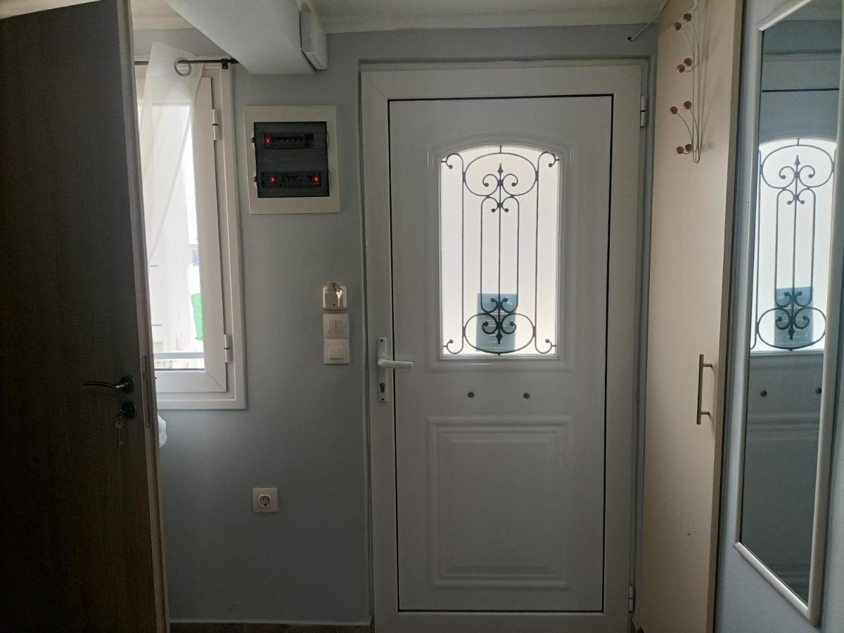 Cozy Studio Apartment เอเธนส์ ภายนอก รูปภาพ