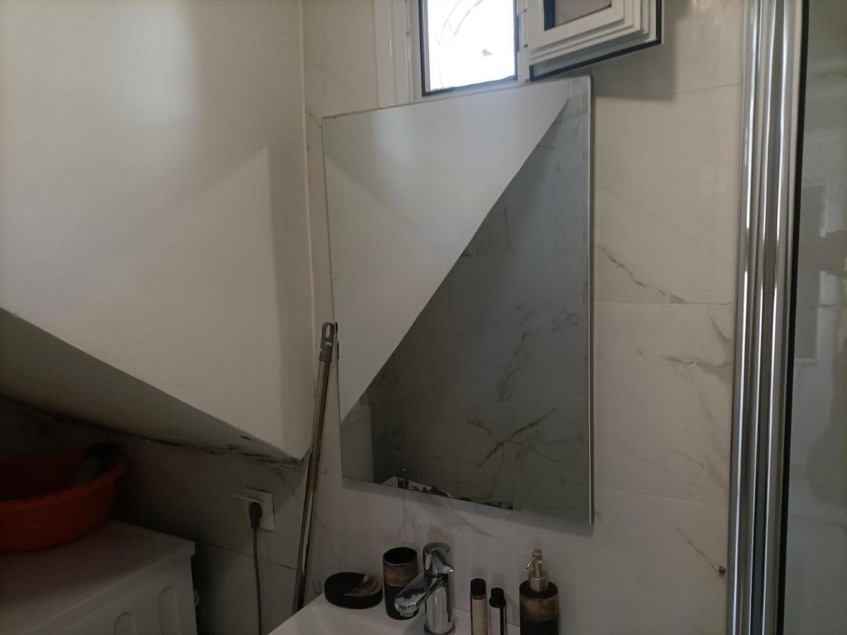 Cozy Studio Apartment เอเธนส์ ภายนอก รูปภาพ