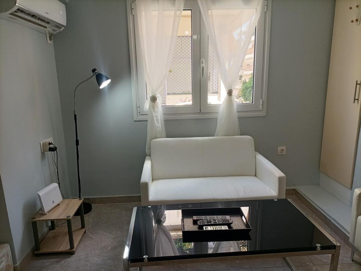 Cozy Studio Apartment เอเธนส์ ภายนอก รูปภาพ